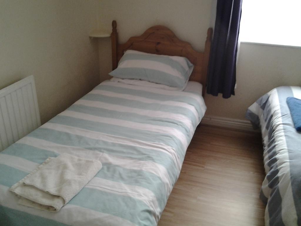 Tredegar Arms Budget Guesthouse For Walkers/Cyclists/Contractors/Traveler Merthyr Tydfil Exterior photo