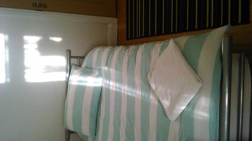 Tredegar Arms Budget Guesthouse For Walkers/Cyclists/Contractors/Traveler Merthyr Tydfil Room photo